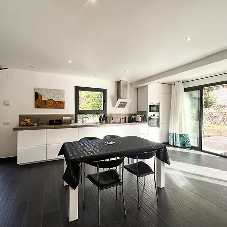 Moderne Avec Vue Canigou 别墅 弗耐特·莱班斯