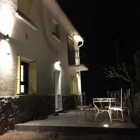 Moderne Avec Vue Canigou Villa